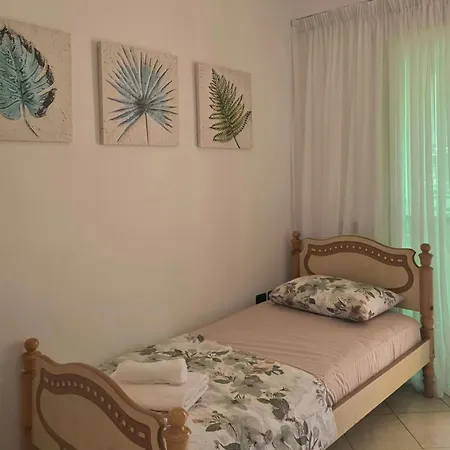 Διαμέρισμα Mandalay By The 079 - Happy *